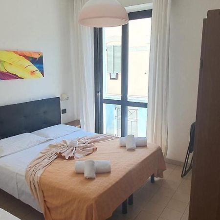 Hotel Vela Azzurra 里米尼 外观 照片