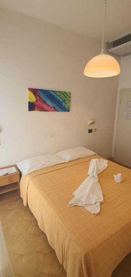 Hotel Vela Azzurra 里米尼 外观 照片