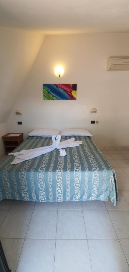 Hotel Vela Azzurra 里米尼 外观 照片