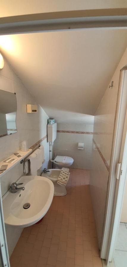 Hotel Vela Azzurra 里米尼 外观 照片