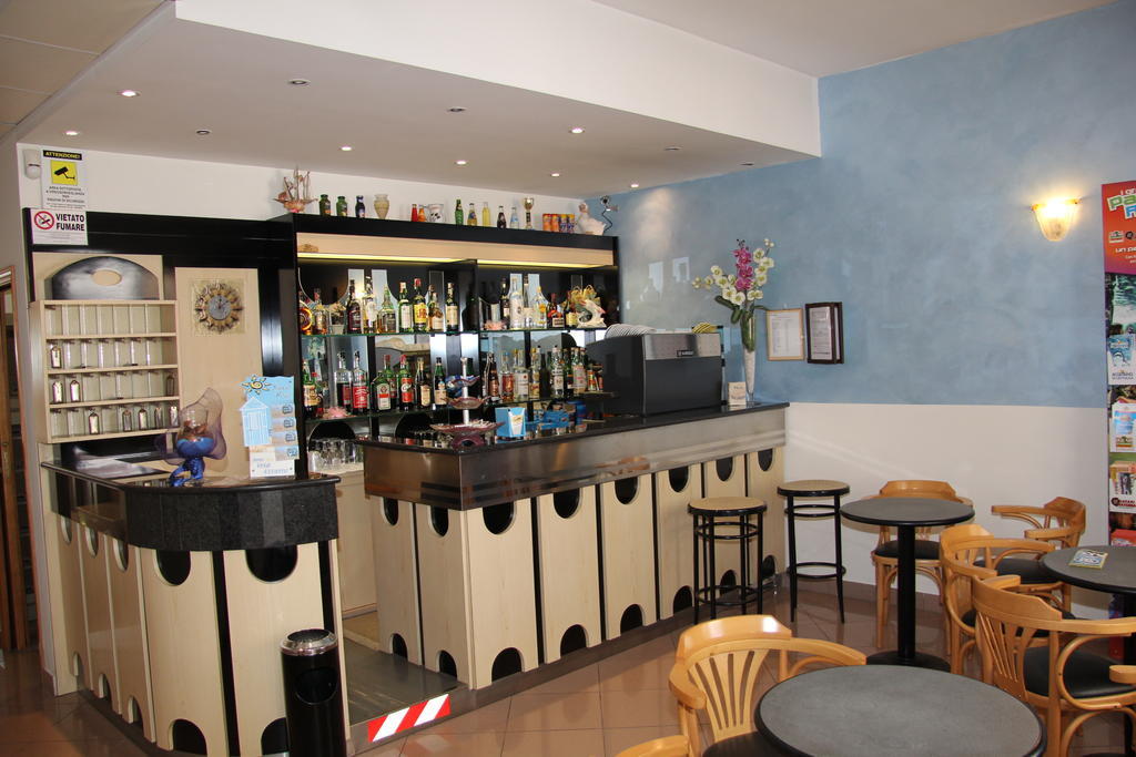 Hotel Vela Azzurra 里米尼 外观 照片