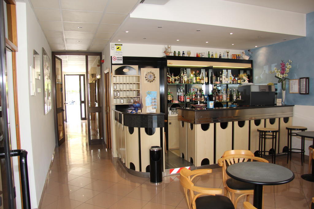 Hotel Vela Azzurra 里米尼 外观 照片