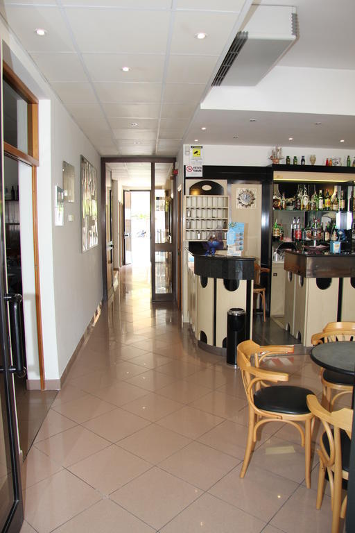 Hotel Vela Azzurra 里米尼 外观 照片