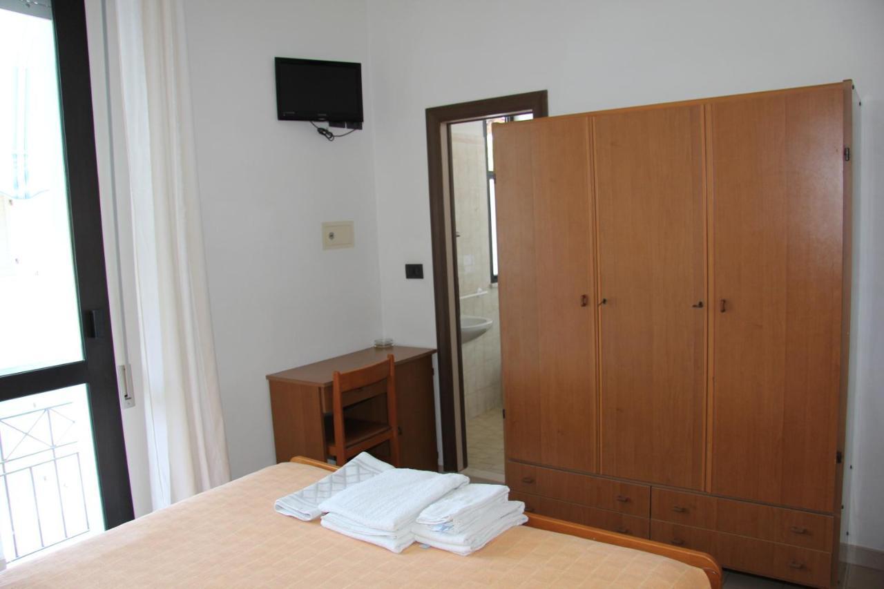 Hotel Vela Azzurra 里米尼 客房 照片